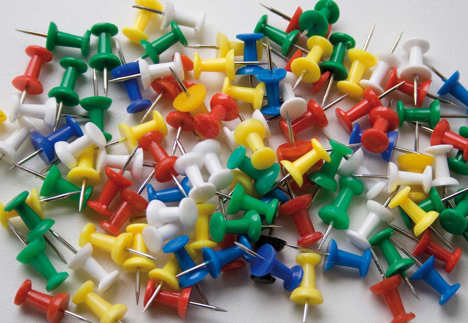 PACK 10 CAJAS CHINCHE PUSH PINS COLORES FULTONS 107137 500 pins