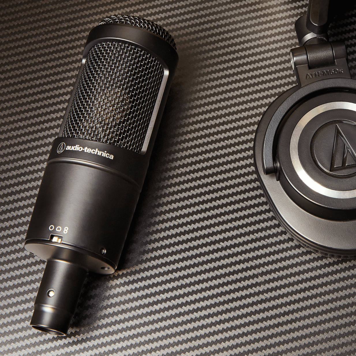 Micrófono condensador multipatrón Audio-Technica AT2050 XLR