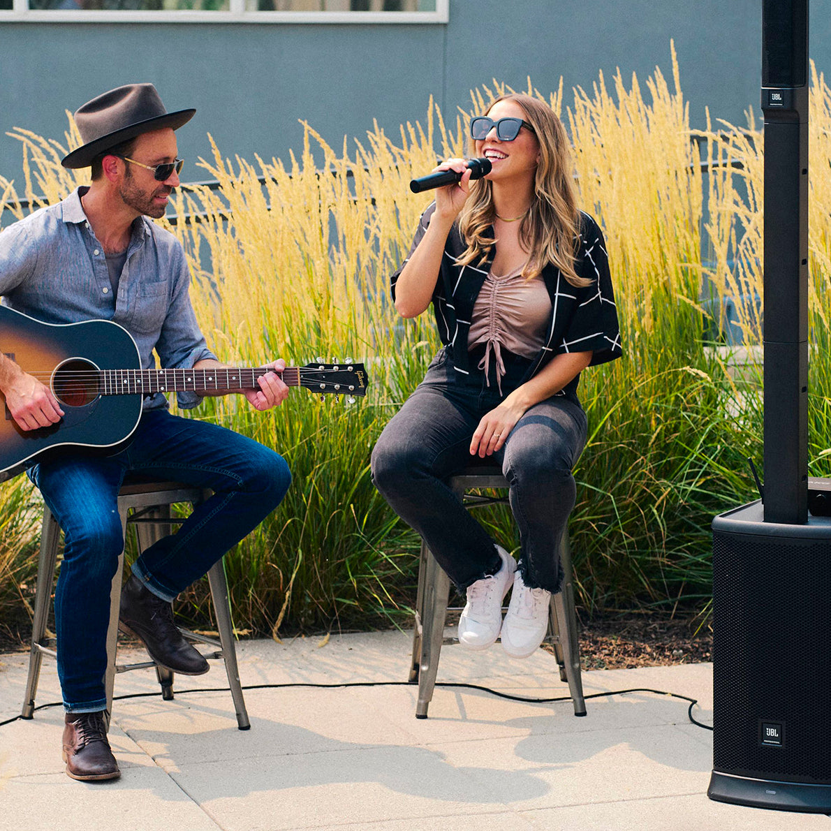Sistema Line Array portátil JBL EON ONE Mk2