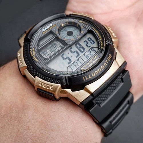 Reloj Casio AE-1000W-1A3VCF