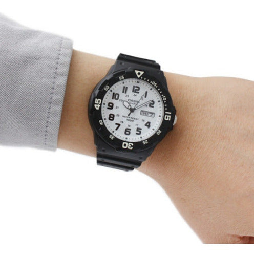 Reloj Casio MRW 200H 7BVDF