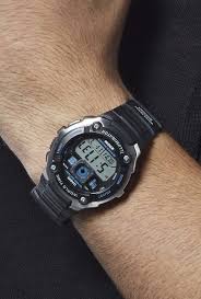 Reloj Casio AE-2000W-1AVDF