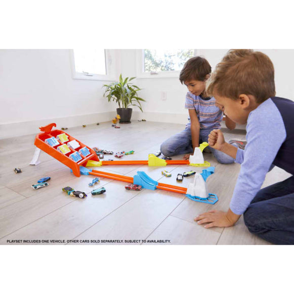 PISTA VUELTAS Y CHOQUES HOT WHEELS GBF89